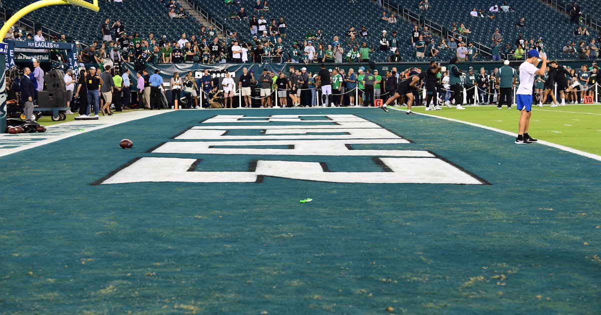 First look at the Eagles' new wordmark painted in the end zones - Bleeding  Green Nation