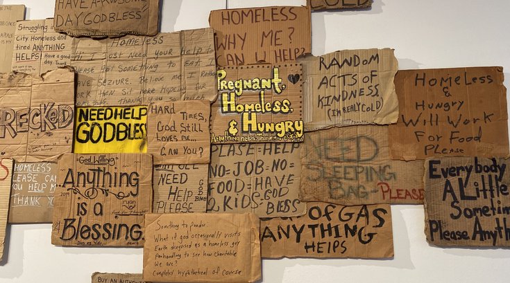 Homeless exhibit Mütter