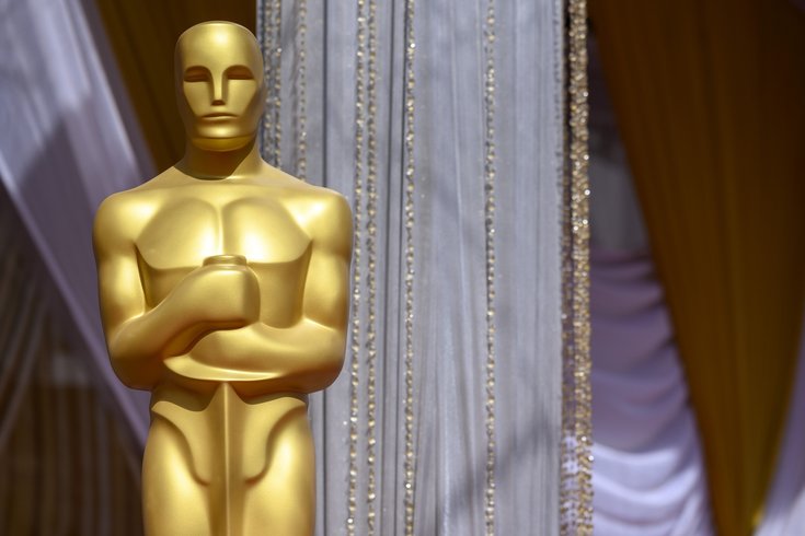 Oscars decorative statue