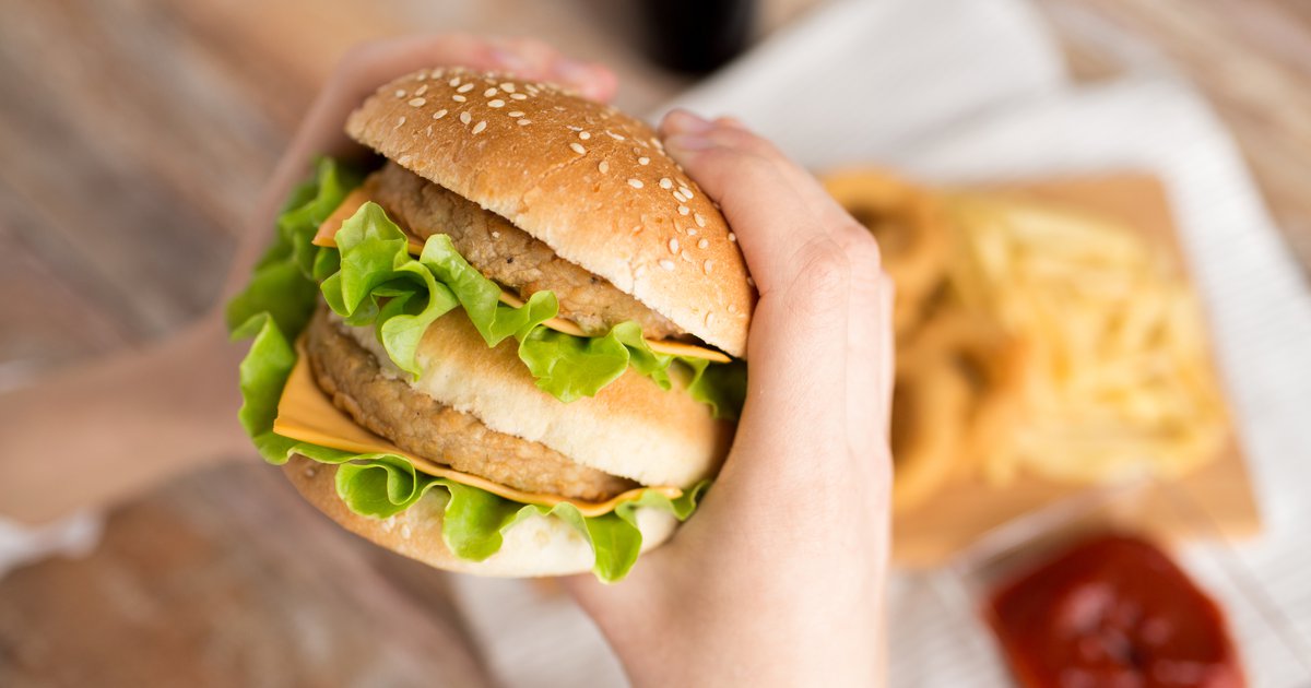 limiting-fast-food-intake-can-reduce-the-risk-of-liver-damage-research