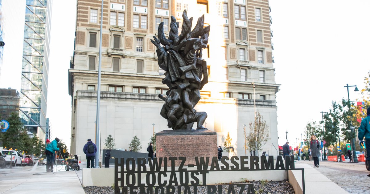 Man vandalizes Holocaust memorial in Center City with piles of trash - Vimarsana News
