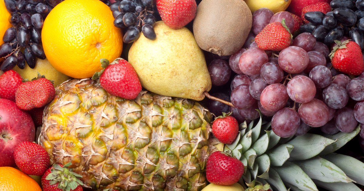 Sugar detox?  Cutting carbs?  This is why you should keep eating fruit