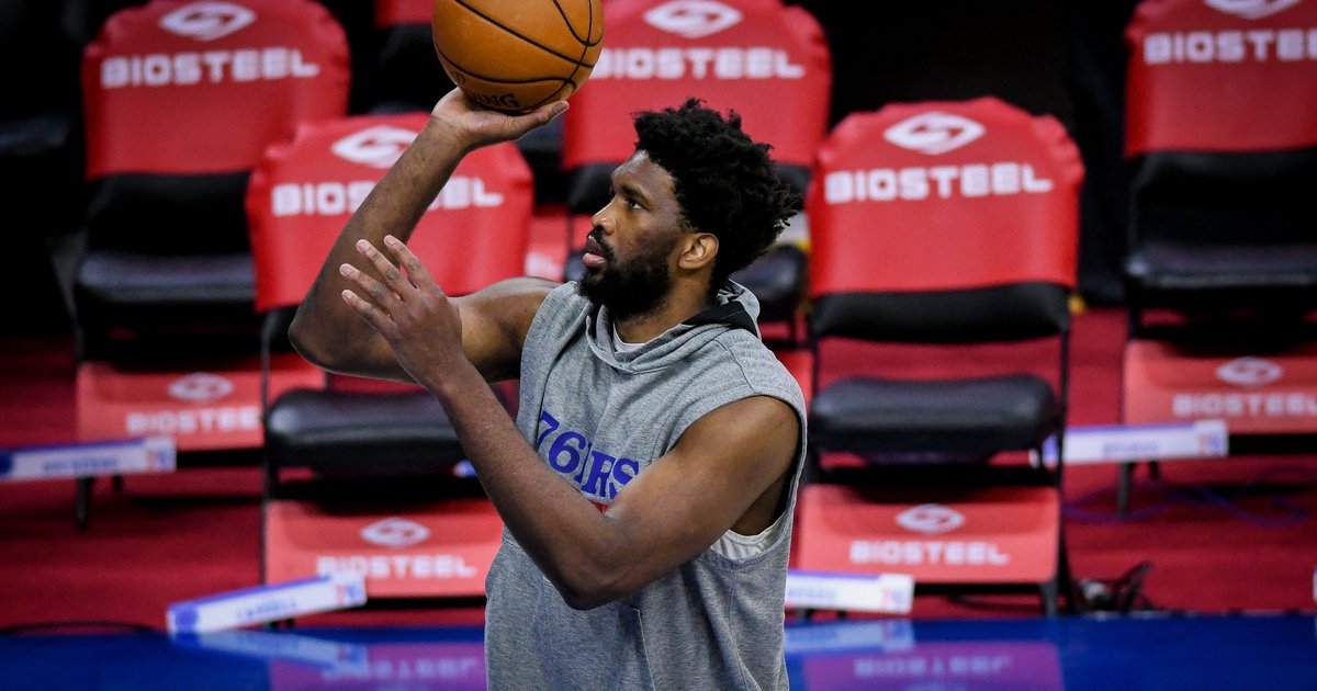 Embiid, Maxey Soak in Phillies Playoff Vibes Before Sixers' Season