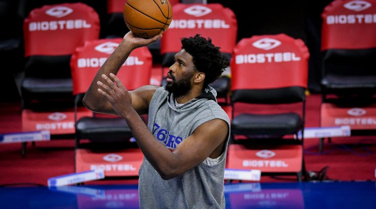Joel_Embiid_1_Hornets_Sixers_Frese.jpg