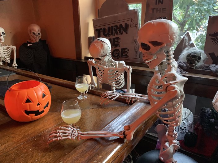 Haunt Halloween Bar
