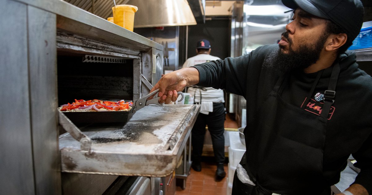 Hulu's 'Your Attention Please' dives deep into Down North Pizza's Detroit-style pies and mission - Vimarsana News