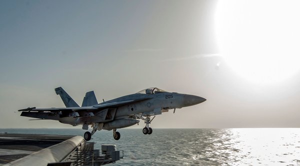 02112015_us_jets_islamic_state_AP.jpg