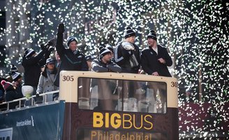 Eagles parade Confetti