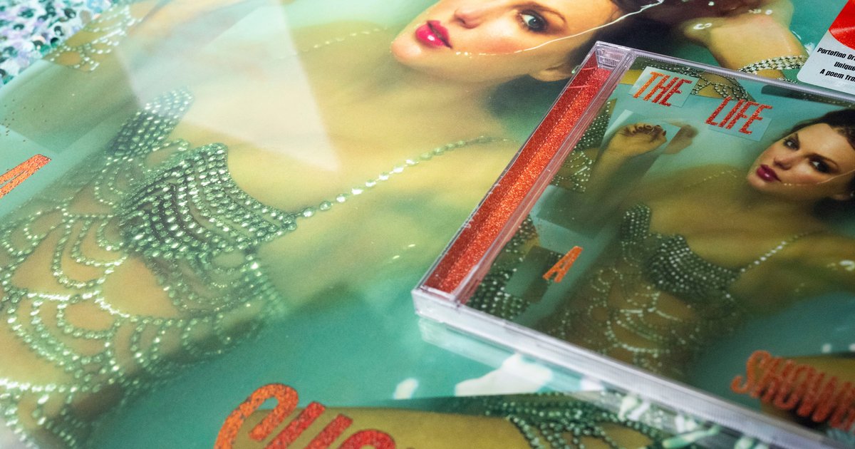 Taylor Swift's 'The Life of a Showgirl' was the best-selling album worldwide in 2025