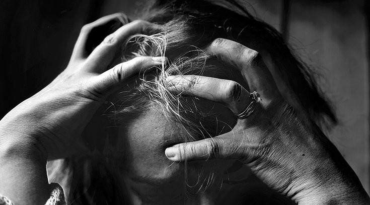 02272019_woman_alone_pexels