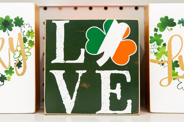 Stock_Carroll - St. Patrick's Day decorations 