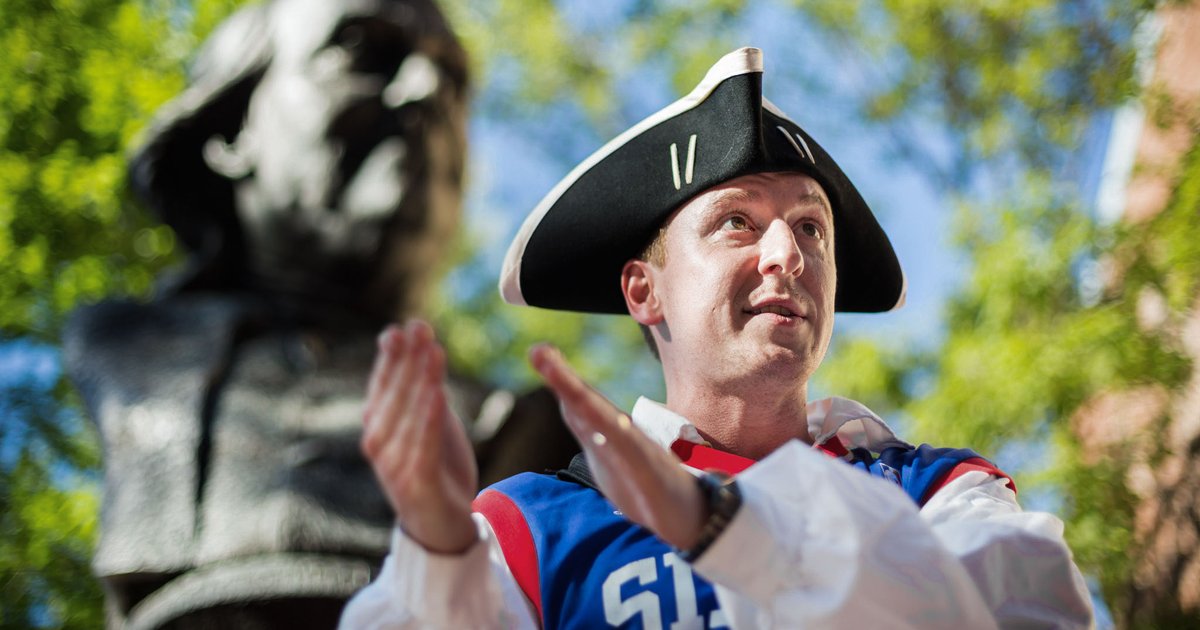 Tour guide channels millennial Franklin 