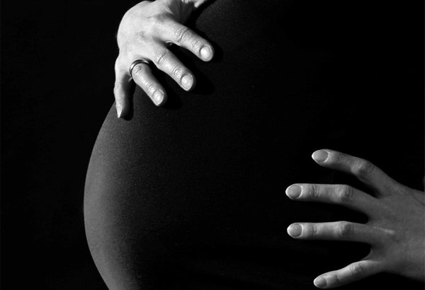 03052019_pregnancy_pexels