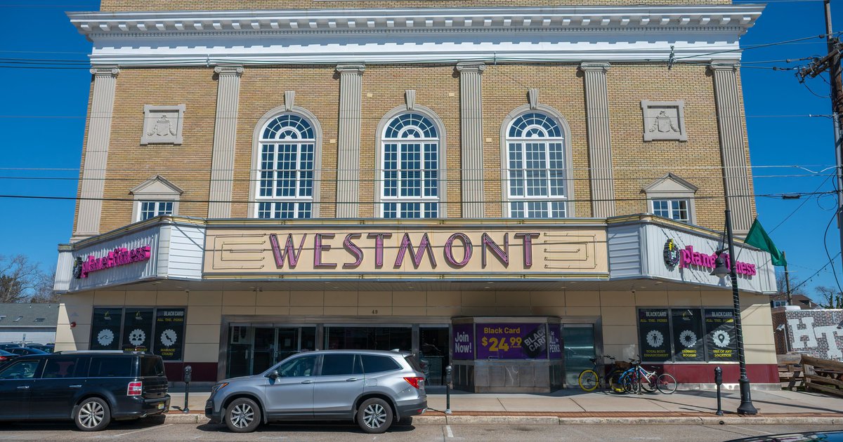 Haddon Township theater Steven Spielberg visited as a child honored with placard - Vimarsana News