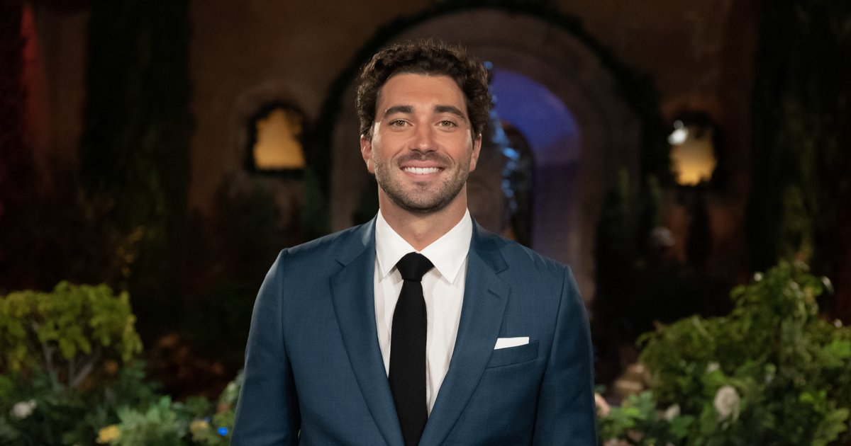 Fairmount bar Urban Saloon hosts weekly 'The Bachelor' watch parties