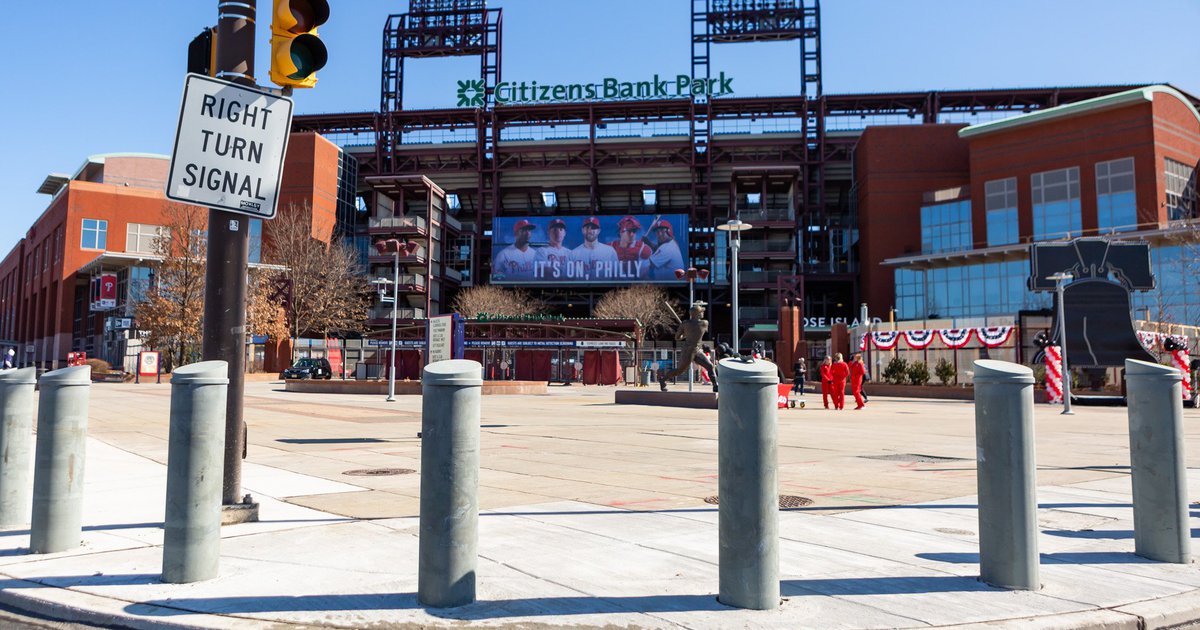 Drive-thru coronavirus testing set up outside Phillies' Citizens