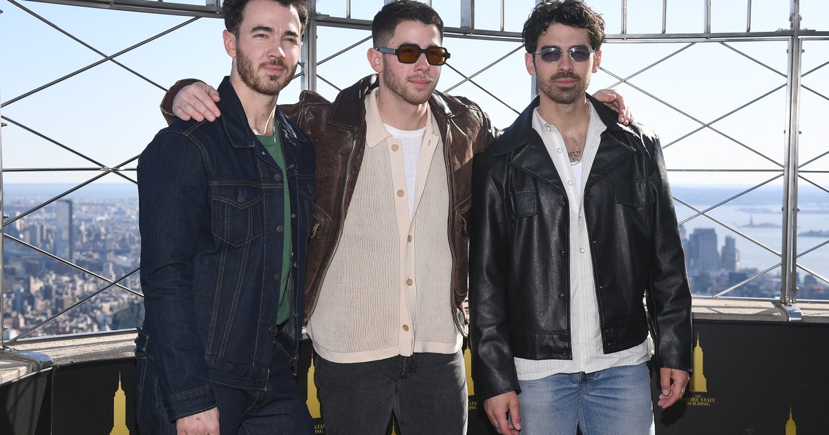 Jonas Brothers to perform at Citizens Bank Park this summer on 20th anniversary tour