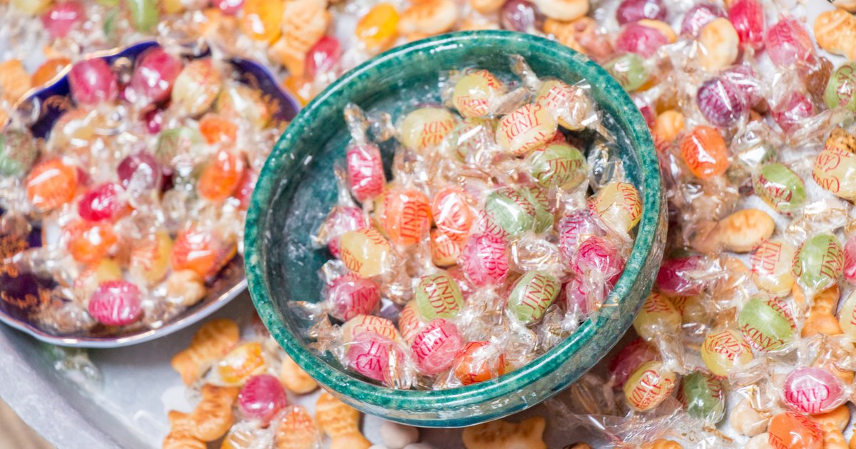 Why many older adults skip hard candy – how aging can change chewing ...