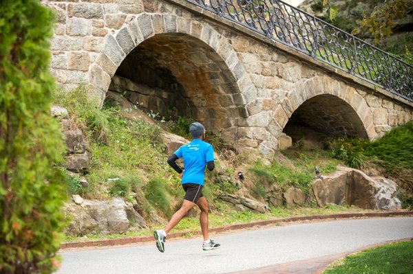Stock_Carroll - Running on Schuylkill River Trail