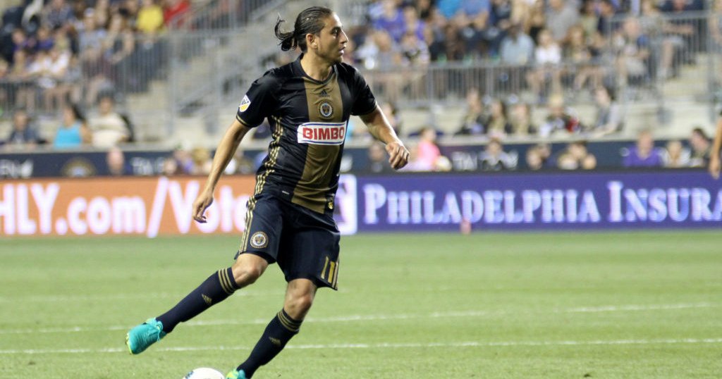 If Alejandro Bedoya is not a number ten, then why is he playing there