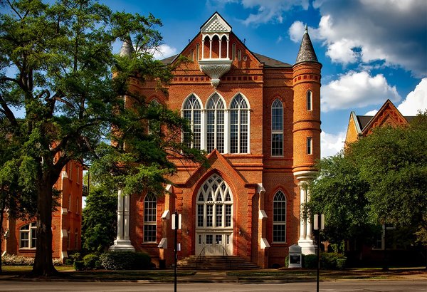 05092018_Univ_of_Alabama_Pexels.