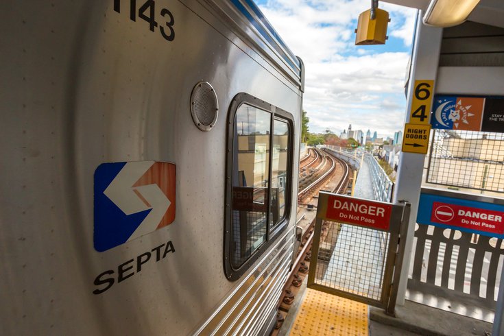 SEPTA推出了一项新的服务，显示其公交车（以及即将推出的地铁车厢）在某一时刻在整个城市的满载情况。(photo:PhillyVoice)