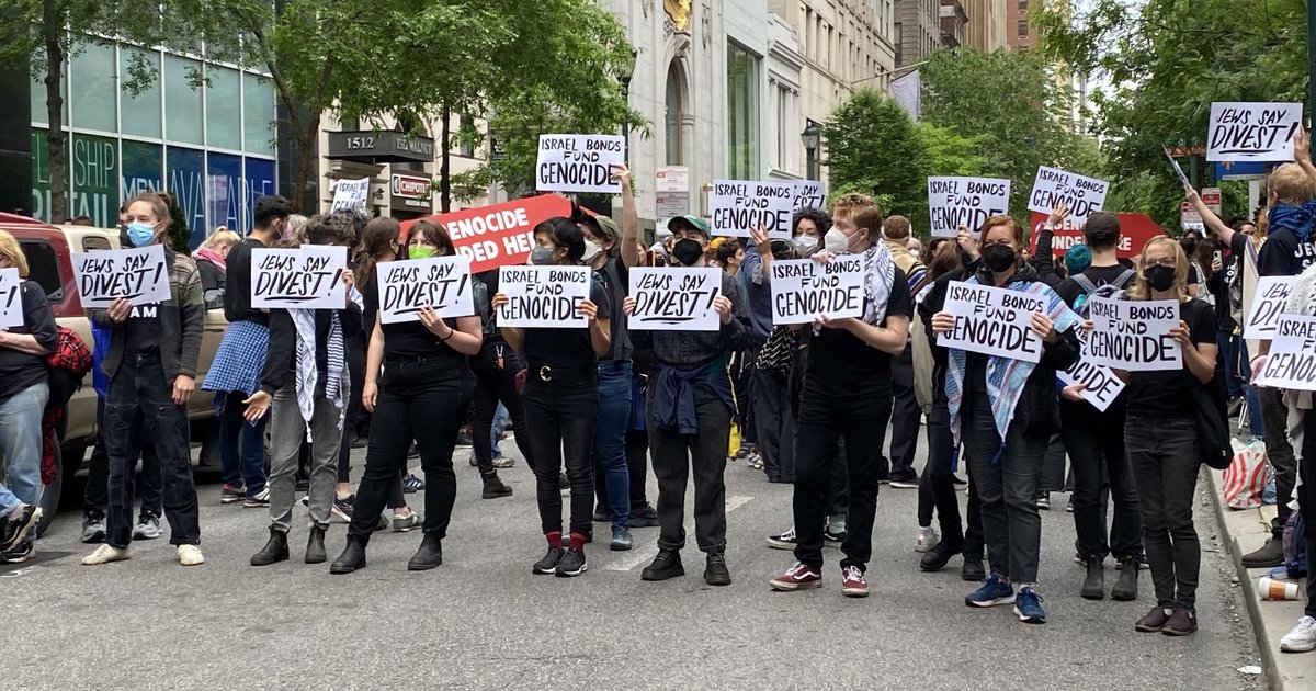 Protesters in Center City demand Pennsylvania divest from Israel bonds ...