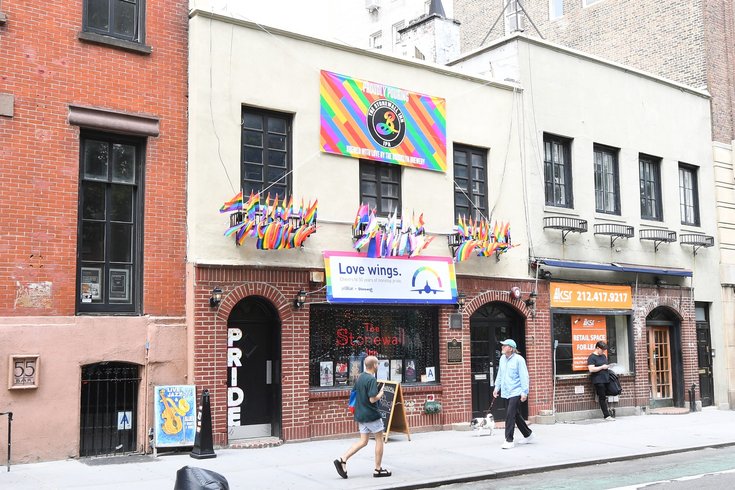 Stonewall monument visitor center