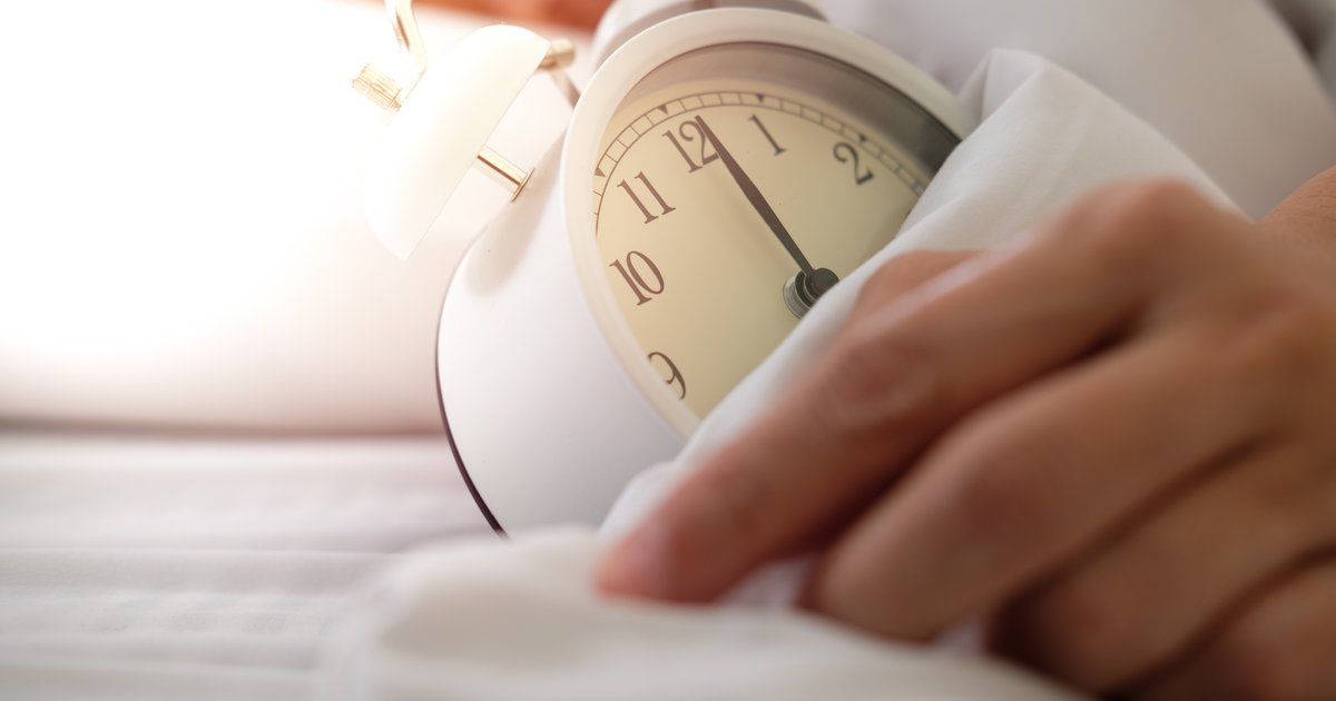 How to fall back asleep: Don't watch the clock, sleep experts recommend ...