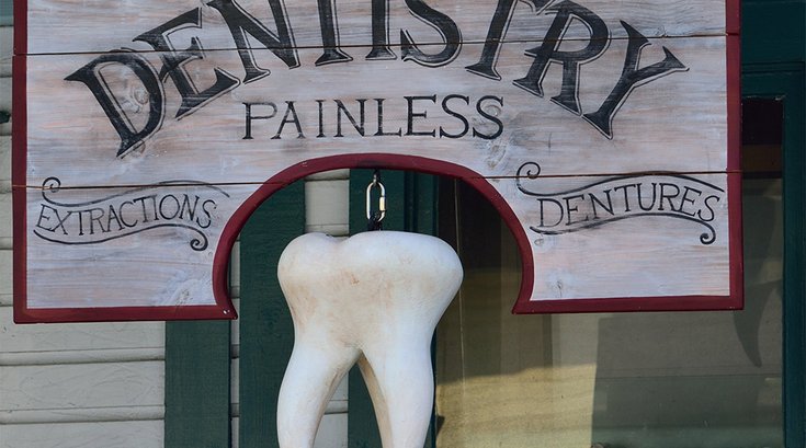 05212018_dental_sign_pexels