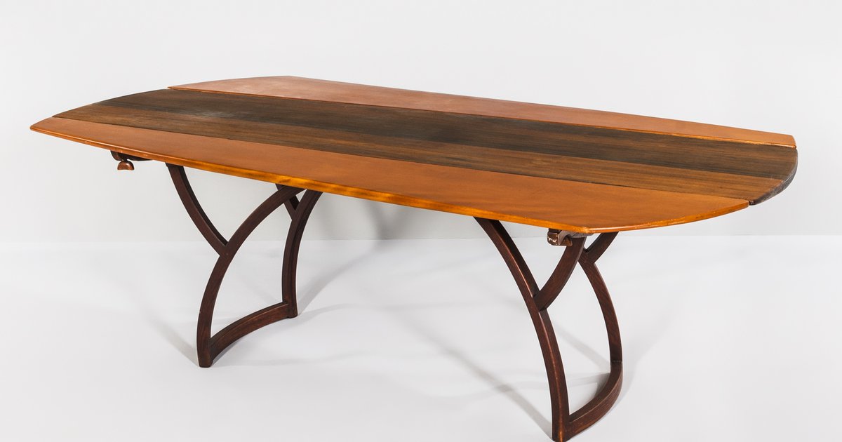 Distinctive wooden 'wagon wheel' table by influential Chester County craftsman Wharton Esherick up for auction - Vimarsana News