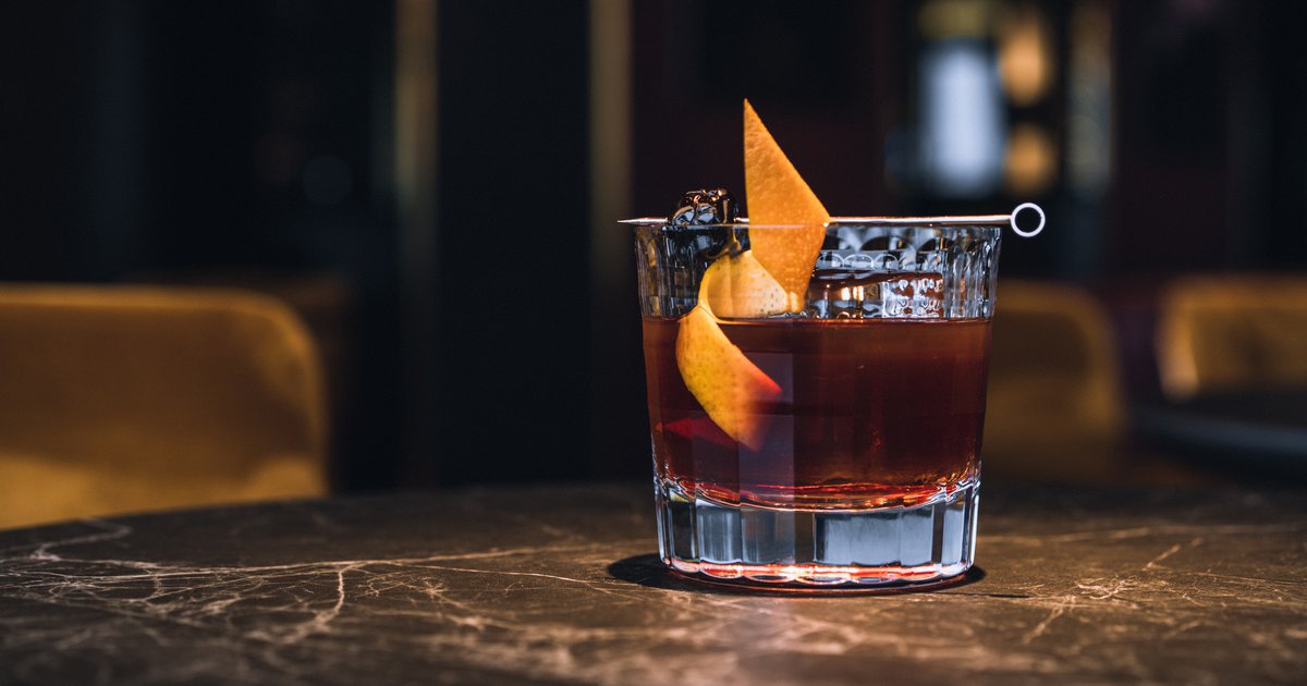 Andra Hem, a cocktail bar with sleek Swedish style, quietly opens in Center  City