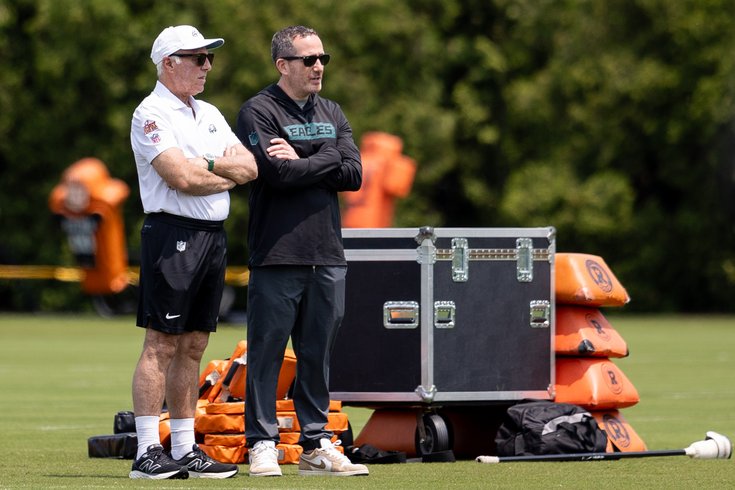 060325_Jeffrey-Lurie-Howie-Roseman-EaglesTrainingCamp_Claggett-11.JPG
