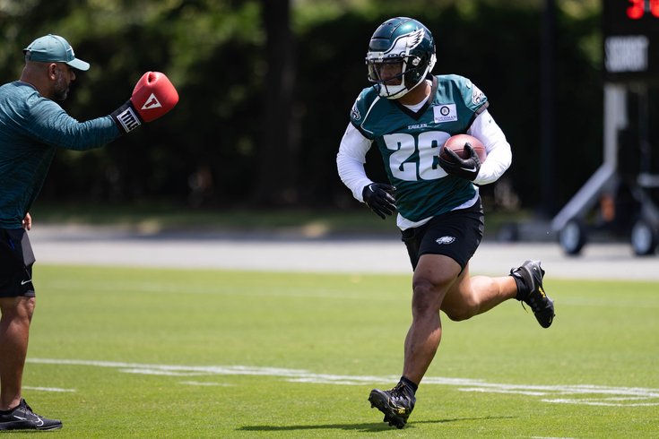 Saquon-Barkley-Eagles-minicamp