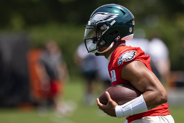 Jalen-Hurts-Eagles-minicamp-4