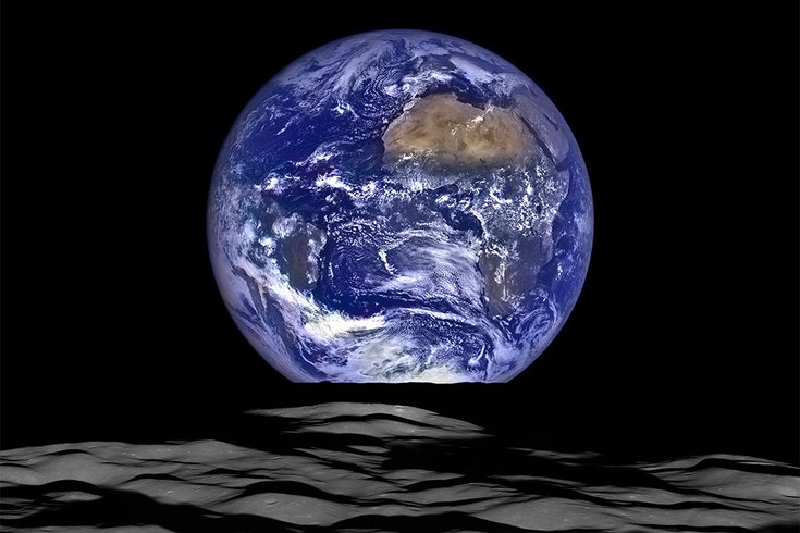 06122017_earth_from_LRO_NASA