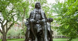 Penn president resigns