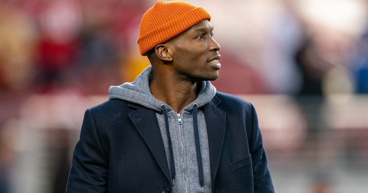 Chad Ochocinco Johnson gives $1,000 tip to server at Philly's Green Eggs Café - Vimarsana News