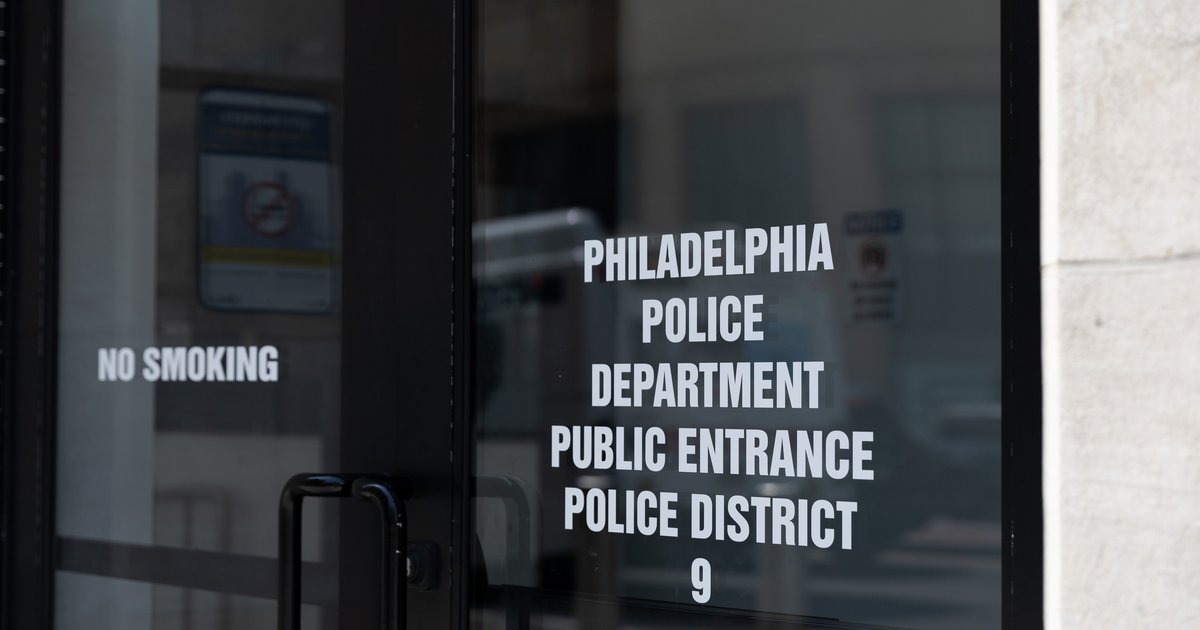 Police uncover evidence of narcotics grow operation, explosive material at Olney home