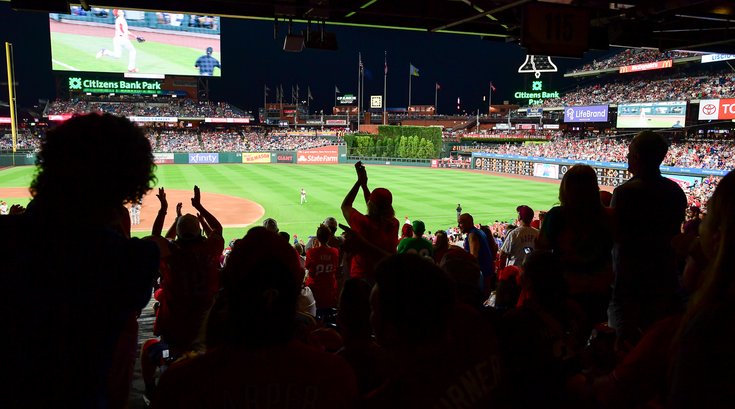 0670_09132023_Phillies_Braves_ballpark-fans.jpg