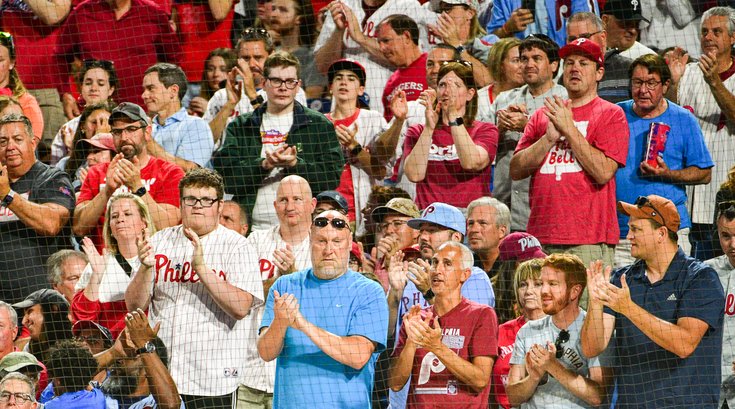 0680_09132023_Phillies_Braves_fans.jpg