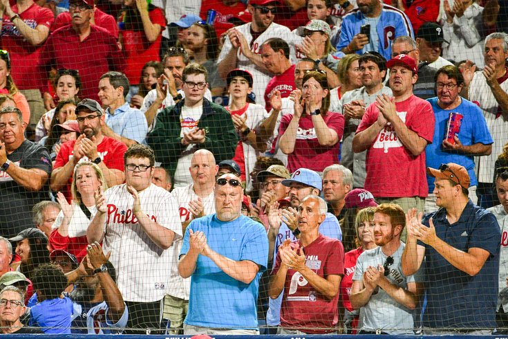 0680_09132023_Phillies_Braves_fans.jpg