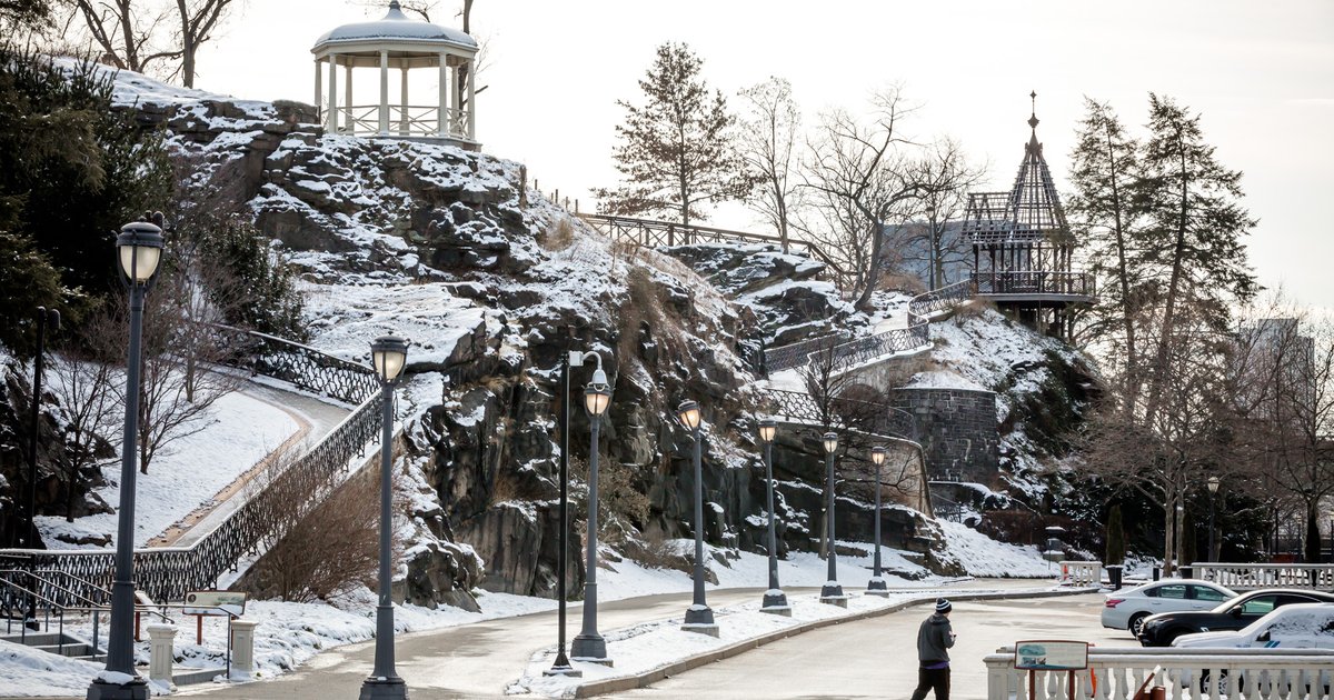 Gallery: Snow blankets parts of Philly | PhillyVoice