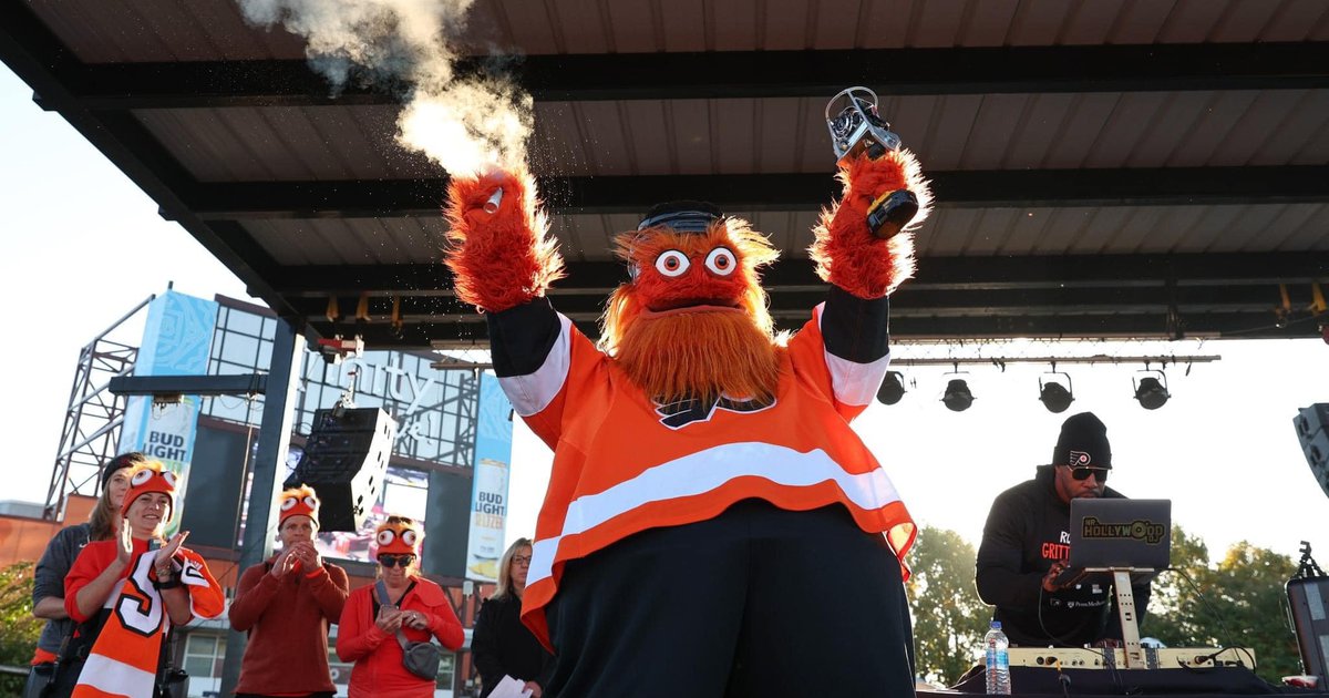 Gritty 5K Annual run for Flyers Charities will be held at Wells Fargo