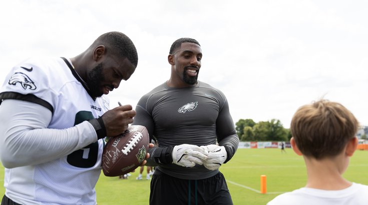 072325_Eagles Moro Ojomo Thomas Booker Practice_ColleenClaggett-1052.jpg