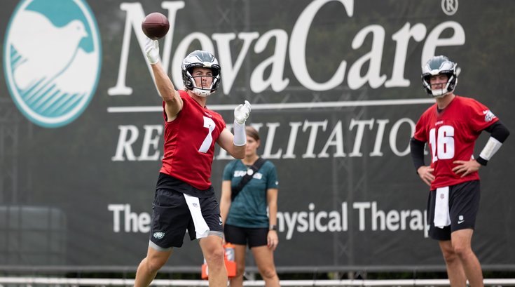 072424_EaglesPractice_Kenny Pickett-1294.jpg