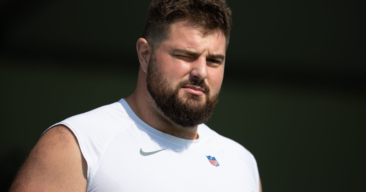 Landon Dickerson lands on IR after ugly Week 1 outing