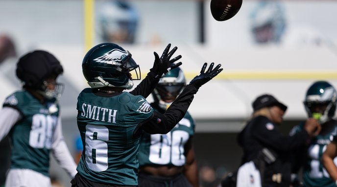 EaglesTrainingCamp-2026-DeVonta-Smith