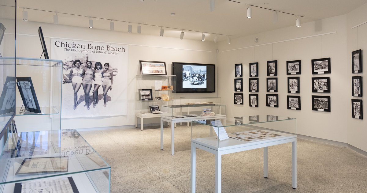 Exhibit at Temple University features photography of Atlantic City beach by John W. Mosley