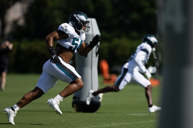 EaglesTrainingCamp-Jeremiah-Trotter-Jr